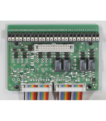 Cadena de producción con 2 estaciones de mecanizado 24V